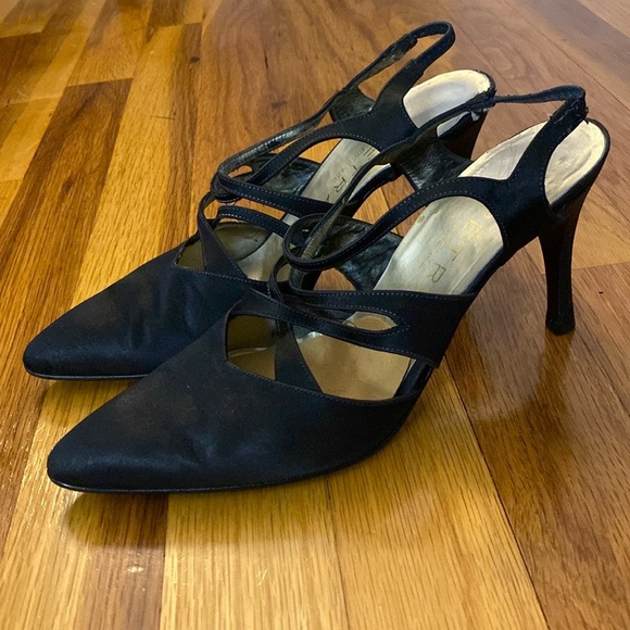 Petra Women’s Black Pointed Toe Heels Size 7 - Picture 1 of 8